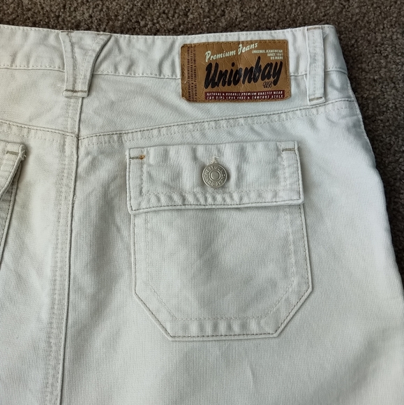 UNIONBAY Juniors Khaki Skirt Knee Length Size 5‎ - Picture 3 of 5